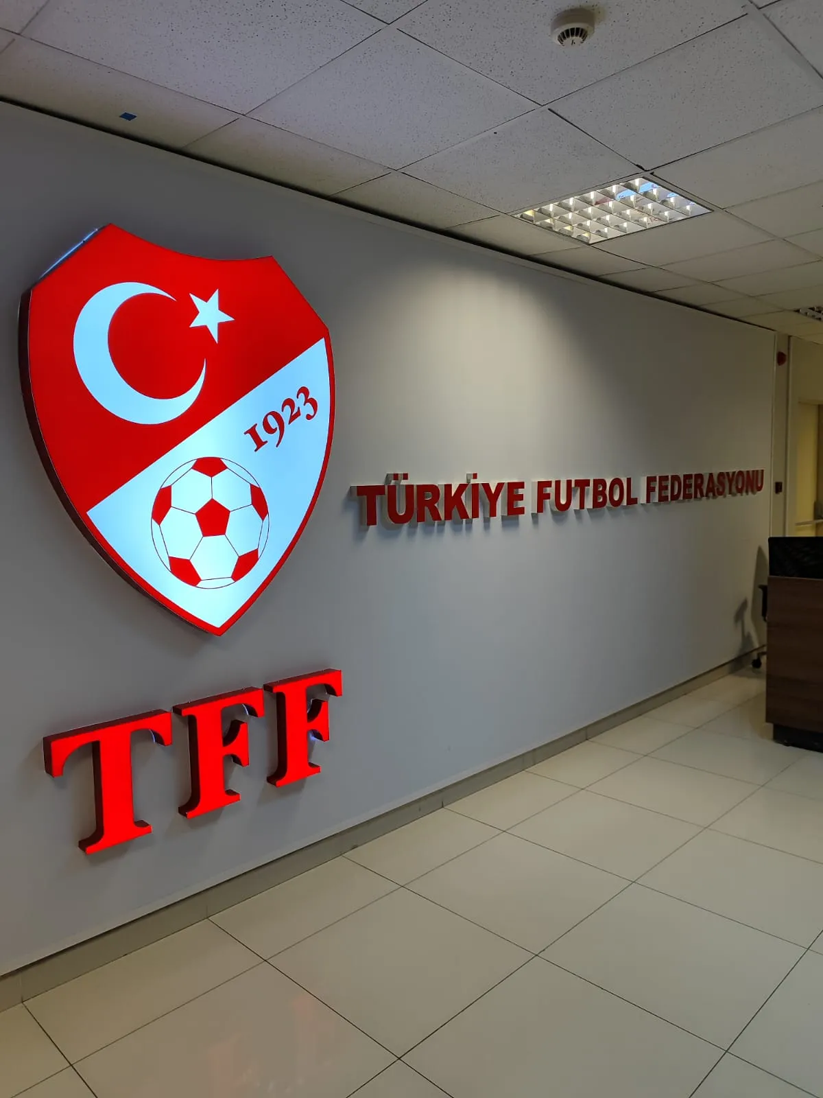 Ankara Kutu Harf Krom Tabela